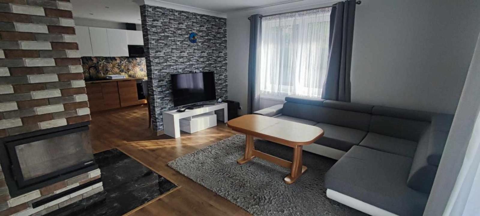 Dom Z Jacuzzi, House With A Hot Tub Holiday home